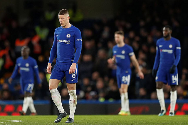 Chelsea đứng trước nguy cơ bị đánh bật khỏi Top 4