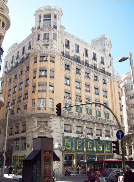 Tòa nhà này sắp được chuyển đổi thành Pestana CR7 Hotel ở Madrid