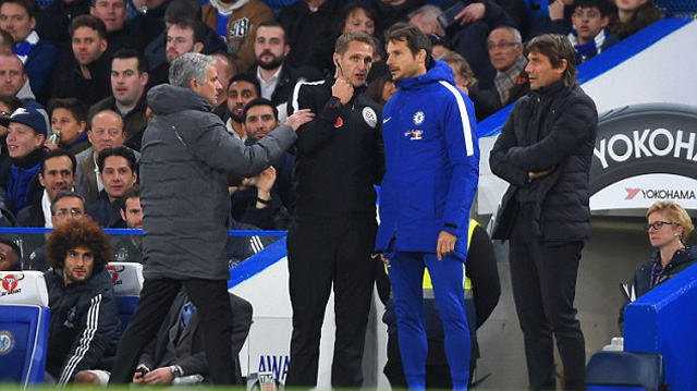 Mourinho khẳng định không có khúc mắc gì với Chelsea