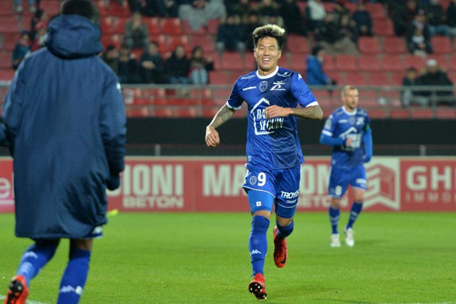 Suk Hyun-jun đang gây ấn tượng với 5 bàn thắng ở Ligue 1 mùa này cho Troyes