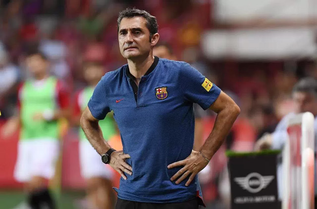 Valverde đang giúp Barca thành công cùng sơ đồ 4-4-2