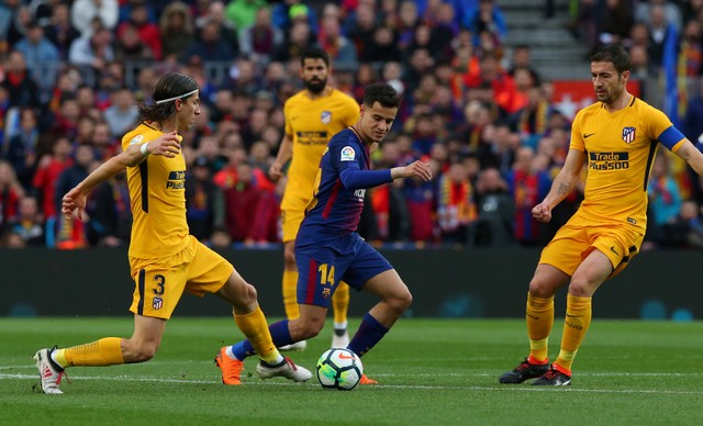 Barca gặp nhiều khó khăn trong những phút đầu trận đấu