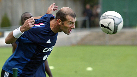 Zinedine Zidane: Khởi đầu một huyền thoại (kỳ 13)