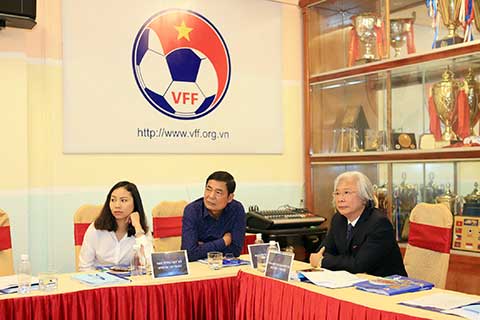 Ông Nguyễn Văn Phú - Tổng biên tập Báo Bóng Đá dự Hội nghị BCH - Ảnh: Đức Cường