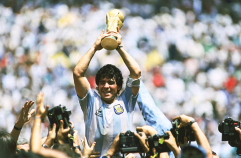 Maradona một mình phủ bóng World Cup 1986