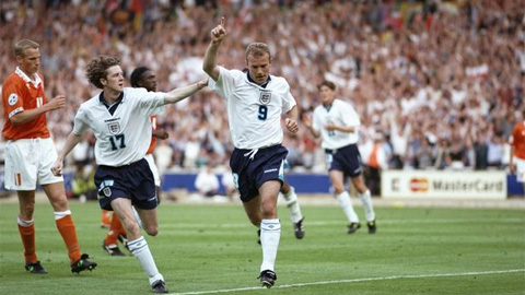 Cầu thủ ở trận Anh đánh bại Hà Lan 4-1 năm 1996 giờ ở đâu?