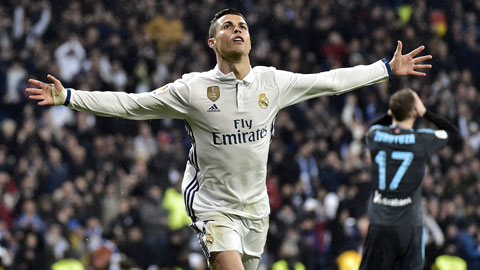 Ronaldo: Từ gã trai ham rê dắt thành 'vua vòng cấm'