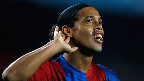 Ronaldinho hé lộ lý do không gia nhập M.U năm 2003