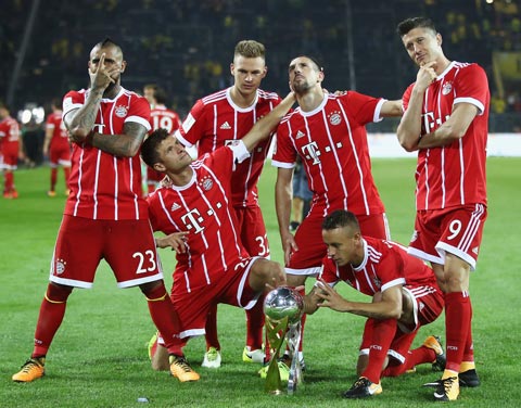 Bayern sẽ vô địch ngay vòng 28 nếu thắng Dortmund và Schalke mất điểm
