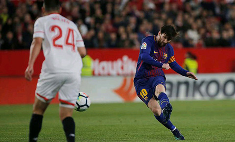 Messi thêm một lần giải cứu Barca