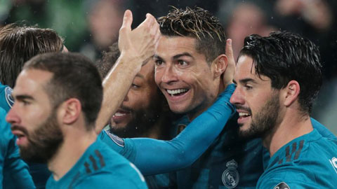 Ronaldo thâu tóm một loạt kỷ lục sau cú đúp vào lưới Juventus