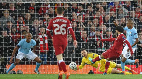 Salah việt vị ở bàn mở tỉ số của Liverpool?