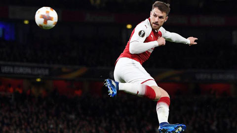 Arsenal đang đấu với… Ramsey