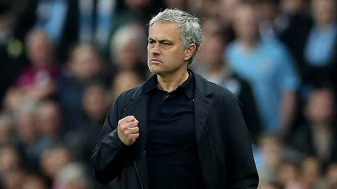 Mourinho sung sướng ngăn được thảm họa Man City vô địch