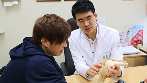 Bệnh viện Hàn Quốc đài thọ toàn bộ chi phí ca phẫu thuật cho Tuấn Anh
