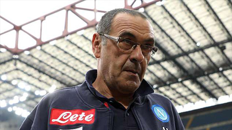 Maurizio Sarri có thể thay Conte tại Chelsea