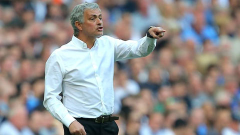 Mourinho xả bức xúc sau khi vào chung kết FA Cup