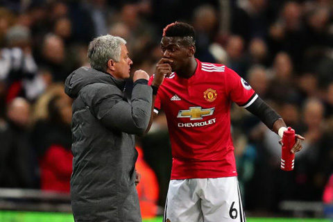 Ronaldinho khuyên Pogba nên lắng nghe những lời chỉ bảo của HLV Mourinho