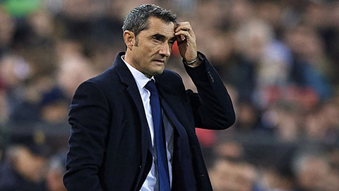 Valverde đứng trước tương lai bất định tại Barca