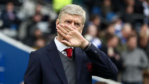 Wenger thừa nhận bị buộc thôi việc ở Arsenal