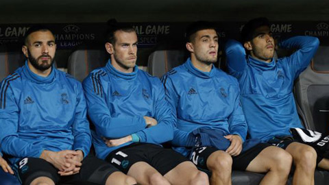 Trận thứ 6 ngồi ngoài cả trận, báo động cho Bale