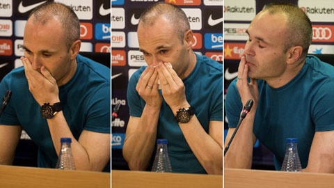 Iniesta khóc trong buổi họp báo chia tay Barca