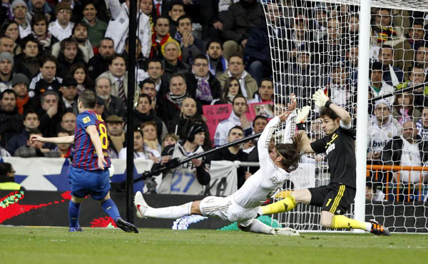 Một trong những khoảnh khắc đáng nhớ ở sự nghiệp của Iniesta là bàn thắng vào lưới đại kình địch Real Madrid