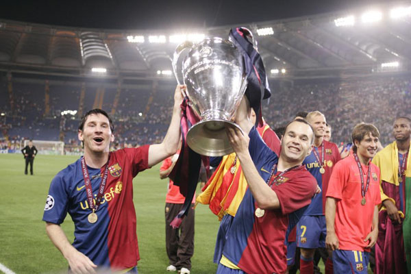 Iniesta lần thứ 2 giành chức vô địch Champions League trong sự nghiệp khi Barca đánh bại M.U với tỷ số 2-0 ở trận chung kết 2008/09