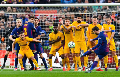 Khoảnh khắc lóe sáng của Messi giúp Barca định đoạt cục diện La Liga