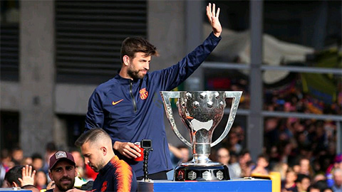 Vì sao Barca chưa được trao cúp vô địch La Liga?