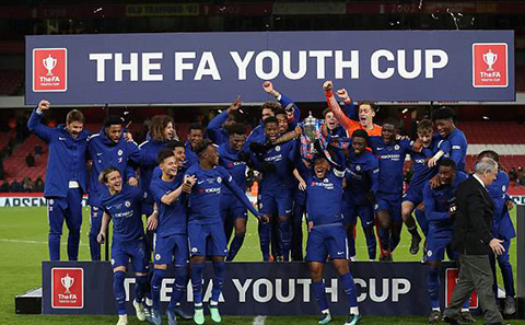 U18 Chelsea đăng quang xứng đáng