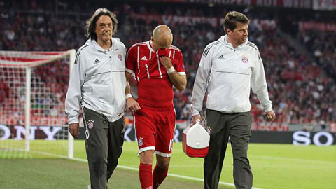 Bayern vắng Robben, Real mất Isco ở lượt về