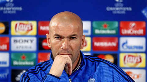 HLV Zidane thừa nhận Bayern đã khiến Real khốn khổ