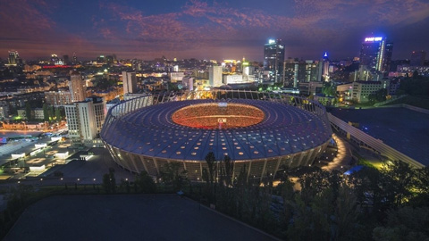 Quang cảnh sân NSC Olimpiyskiy - nơi diễn ra trận chung kết Champions League mùa này