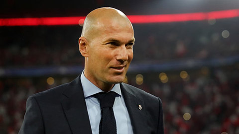 Zidane ủng hộ công nghệ VAR sau trận Siêu kinh điển