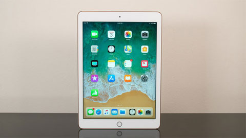 iPad 2018 chính hãng về Việt Nam với giá 10 triệu, đắt hơn hàng xách tay 1,5 triệu