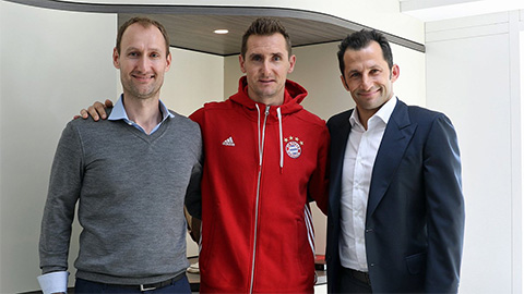 Klose trở lại Bayern làm HLV