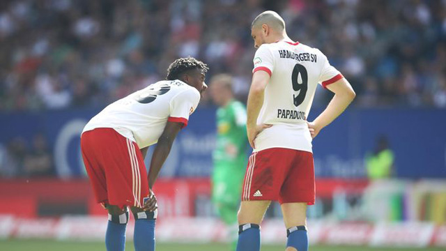 Sau vài mùa giải vật vờ trụ hạng, rốt cuộc Hamburg không thể trụ mãi tại Bundesliga