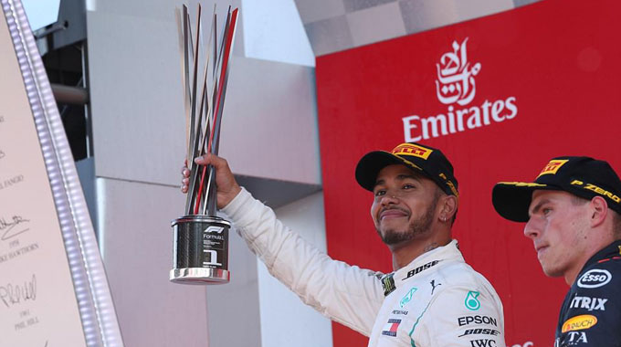 Tây Ban Nha GP: Hamilton lần thứ 2 nhất chặng, Mercedes thể hiện sức mạnh