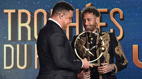 Neymar nhận danh hiệu Cầu thủ xuất sắc nhất Ligue 1
