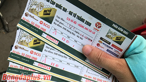 Vé hàng ghế đẹp nhất xem Hà Nội FC - HAGL tăng 1,5 lần