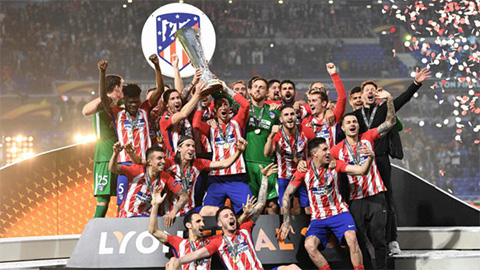 Real chúc mừng Atletico vô địch Europa League