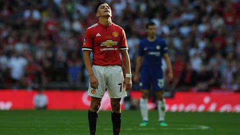 Sanchez thi đấu tệ hại trong trận chung kết FA Cup