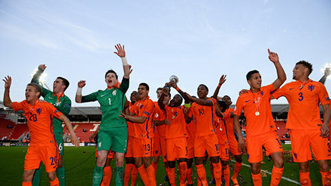 U17 Hà Lan lần thứ 3 trong lịch sử vô địch U17 châu Âu