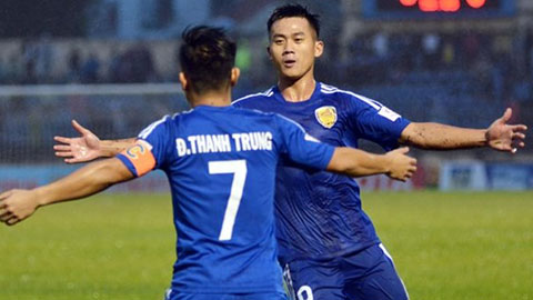 Quảng Nam 5-2 Nam Định: Minh Tuấn góp hat-trick vào cơn mưa gôn