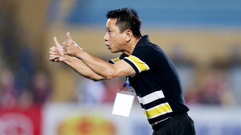 Trợ lý Văn Sỹ Sơn (Hà Nội FC): 'Chúng tôi vui nhưng vẫn luôn phải cẩn thận'