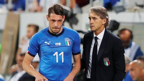 ĐT Italia: Mancini tiếp tục đãi cát tìm vàng