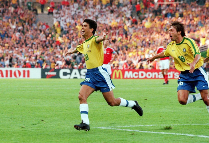 Bebeto là một trong hai chân sút của Brazil tại World Cup 1994