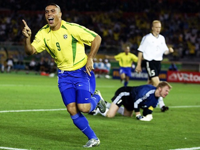 Ronaldo đã có 8 bàn thắng ở World Cup 2002