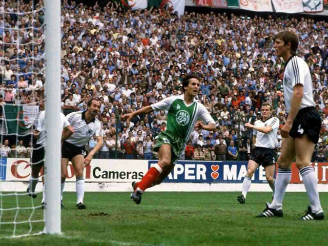 ĐT Tây Đức thua 1-2 trước Algeria ở trận ra quân World Cup 1982